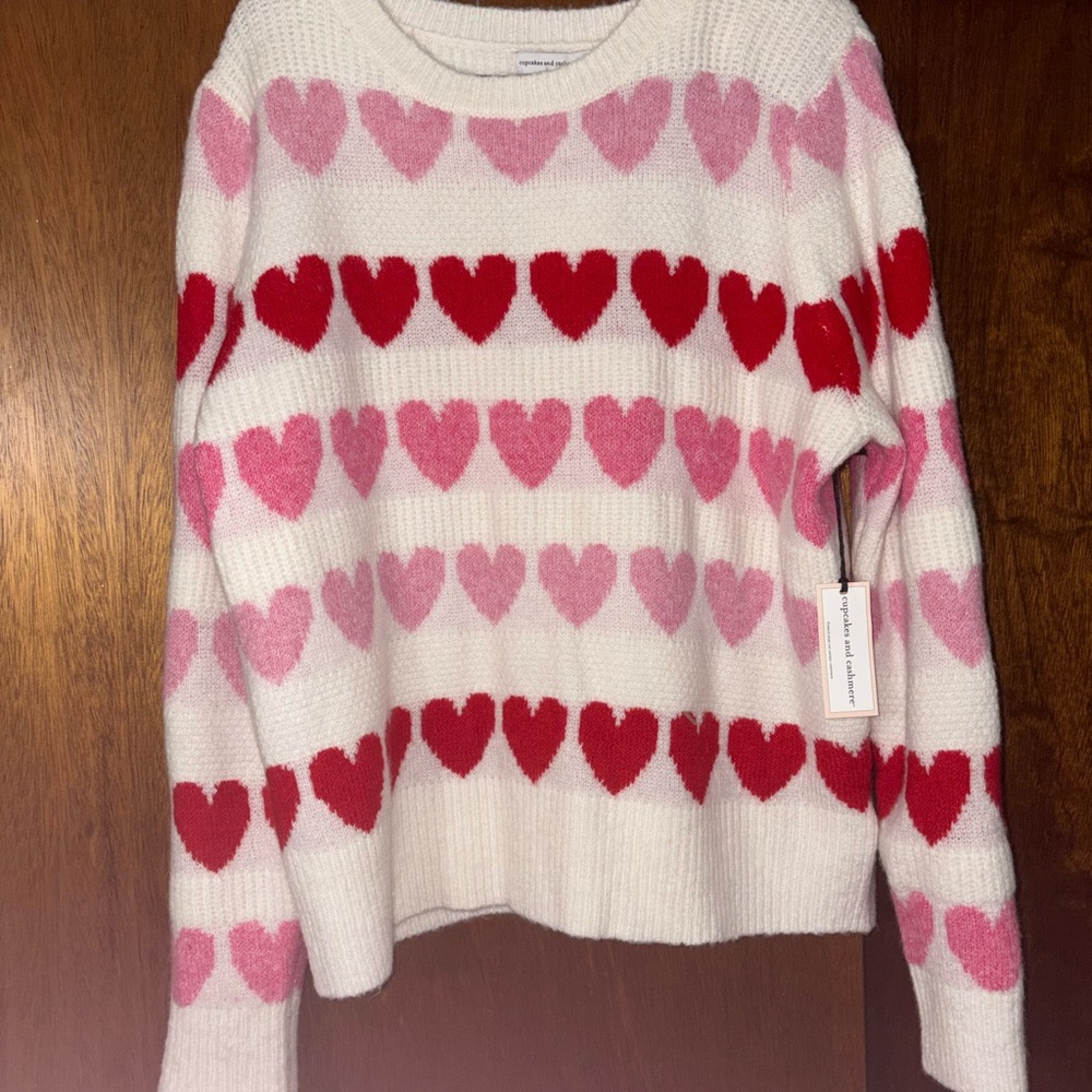 cupcakes & cashmere Heart Motif Sweater in Red and Pink